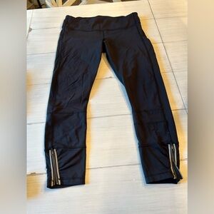 Lululemon size 10 pants